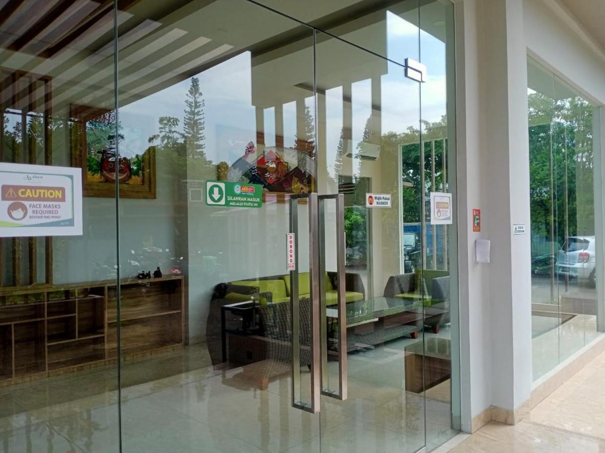 OYO 90102 Edotel Hotel By Dbest Hospitality Bandung Exterior foto
